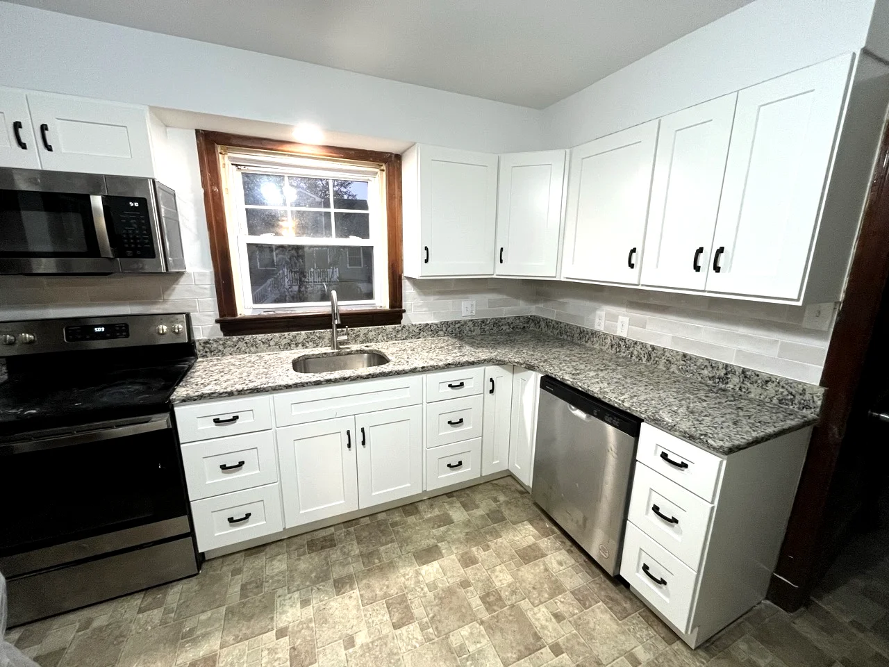 Modern Kitchen Remodel by Smart General Contractors project photo